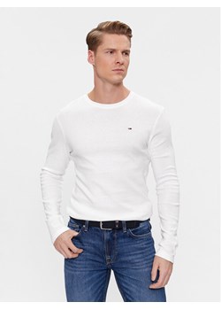 Tommy Jeans Longsleeve DM0DM04409 Biały Slim Fit ze sklepu MODIVO w kategorii T-shirty męskie - zdjęcie 182624556