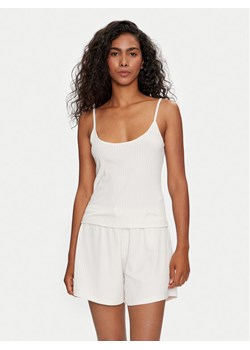Guess Top O4GP10 KBXB2 Beżowy Regular Fit ze sklepu MODIVO w kategorii Bluzki damskie - zdjęcie 182625807
