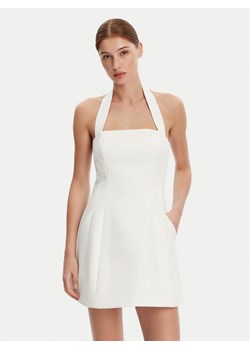 BARDOT Sukienka koktajlowa 59857DB1 Biały Slim Fit ze sklepu MODIVO w kategorii Sukienki - zdjęcie 182626327