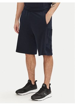 EA7 Emporio Armani Szorty sportowe 7M000153 AF10432 UB102 Granatowy Regular Fit ze sklepu MODIVO w kategorii Spodenki męskie - zdjęcie 182626948