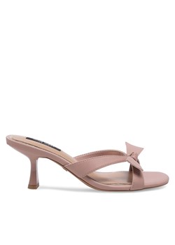 Nine West Klapki WFA2668-1 Różowy ze sklepu MODIVO w kategorii Klapki damskie - zdjęcie 182627677
