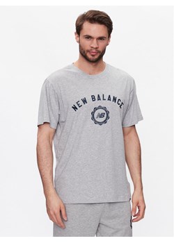 New Balance T-Shirt Sport Seasonal Graphic MT31904 Szary Relaxed Fit ze sklepu MODIVO w kategorii T-shirty męskie - zdjęcie 182627895
