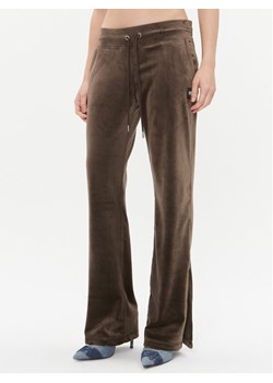 DKNY Sport Spodnie dresowe DP3P2744 Brązowy Regular Fit ze sklepu MODIVO w kategorii Spodnie damskie - zdjęcie 182627897
