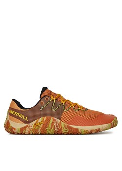 Merrell Buty do biegania Trail Glove 7 J068443 Pomarańczowy ze sklepu MODIVO w kategorii Buty sportowe męskie - zdjęcie 182628485