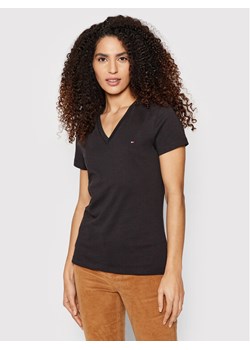 Tommy Hilfiger T-Shirt Heritage Tee WW0WW24969 Czarny Regular Fit ze sklepu MODIVO w kategorii Bluzki damskie - zdjęcie 182629056