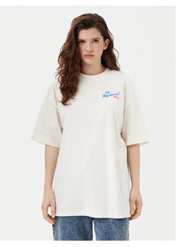 HUGO T-Shirt 50533976 Biały Oversize ze sklepu MODIVO w kategorii Bluzki damskie - zdjęcie 182630845