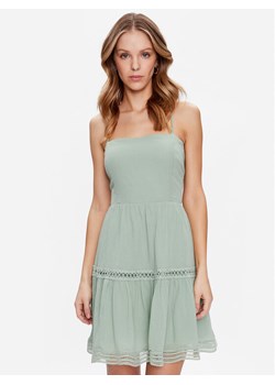 Guess Sukienka letnia Safa W3GK0M WEID0 Zielony Regular Fit ze sklepu MODIVO w kategorii Sukienki - zdjęcie 182631947