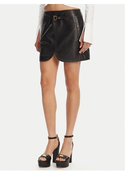 Versace Jeans Couture Spódnica skórzana 78HAEP02 Czarny Regular Fit ze sklepu MODIVO w kategorii Spódnice - zdjęcie 182632187