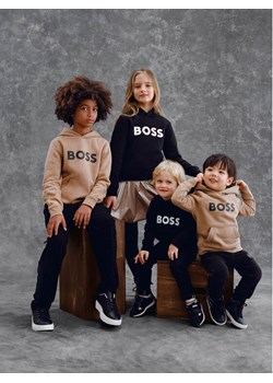 Boss Bluza J25Q15 S Beżowy Regular Fit ze sklepu MODIVO w kategorii Bluzy chłopięce - zdjęcie 182632227