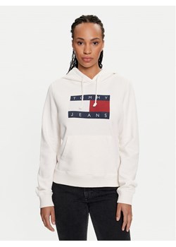 Tommy Jeans Bluza Flag DW0DW18654 Biały Regular Fit ze sklepu MODIVO w kategorii Bluzy damskie - zdjęcie 182632267