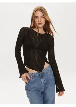 Gina Tricot Bluzka 21367 Czarny Regular Fit ze sklepu MODIVO w kategorii Bluzki damskie - zdjęcie 182632788