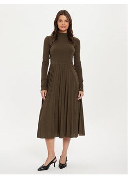 Tommy Hilfiger Sukienka dzianinowa WW0WW44176 Brązowy Regular Fit ze sklepu MODIVO w kategorii Sukienki - zdjęcie 182633336