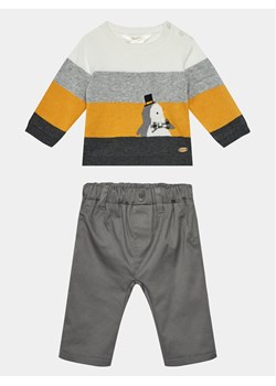 Mayoral Komplet sweter i spodnie materiałowe 2.521 Szary Regular Fit ze sklepu MODIVO w kategorii Komplety niemowlęce - zdjęcie 182633589