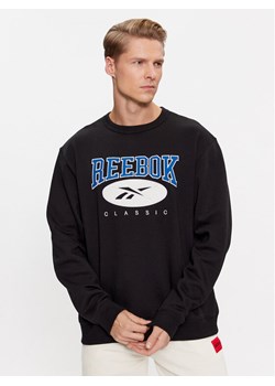 Reebok Bluza Archive Essentials II0696 Czarny Regular Fit ze sklepu MODIVO w kategorii Bluzy męskie - zdjęcie 182636155