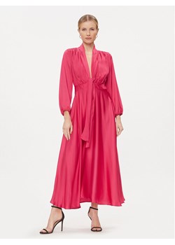 Dixie Sukienka koktajlowa AIFIULTA Różowy Regular Fit ze sklepu MODIVO w kategorii Sukienki - zdjęcie 182636468