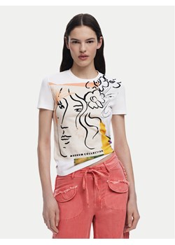 Desigual T-Shirt Collection 25SWTKAC Biały Regular Fit ze sklepu MODIVO w kategorii Bluzki damskie - zdjęcie 182637826