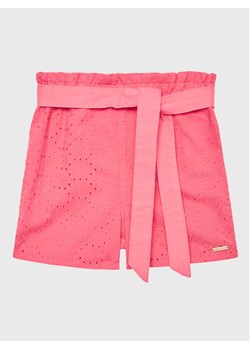 Guess Szorty materiałowe K3GD02 WFBC0 Różowy Regular Fit ze sklepu MODIVO w kategorii Spodenki dziewczęce - zdjęcie 182638856