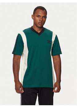 adidas T-Shirt Archive Panel IS1406 Zielony Regular Fit ze sklepu MODIVO w kategorii T-shirty męskie - zdjęcie 182638886