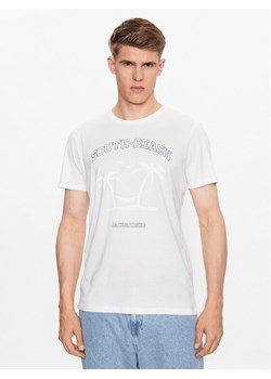 Jack&Jones T-Shirt Summer 12222921 Biały Regular Fit ze sklepu MODIVO w kategorii T-shirty męskie - zdjęcie 182639055