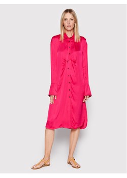 Herskind Sukienka koszulowa Barba 4422370 Różowy Oversize ze sklepu MODIVO w kategorii Sukienki - zdjęcie 182639129