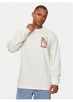 Vans Longsleeve Tech Box Ls Tee VN000G5V Écru Classic Fit ze sklepu MODIVO w kategorii T-shirty męskie - zdjęcie 182639328