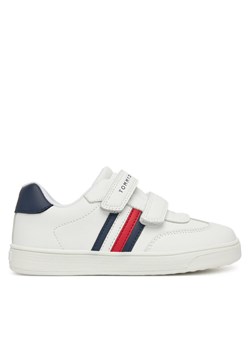 Tommy Hilfiger Sneakersy Stripes Low Cut Velcro Sneaker T1X9-33839-1355 S Biały ze sklepu MODIVO w kategorii Buty sportowe dziecięce - zdjęcie 182639979