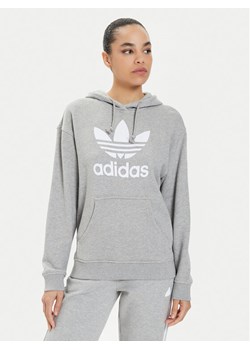 adidas Bluza Trefoil Hoodie IB7437 Szary Regular Fit ze sklepu MODIVO w kategorii Bluzy damskie - zdjęcie 182640146