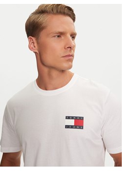 Tommy Jeans T-Shirt Essential Flag DM0DM20740 Biały Slim Fit ze sklepu MODIVO w kategorii T-shirty męskie - zdjęcie 182640418