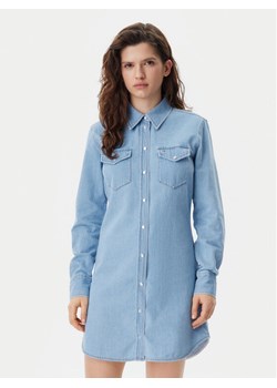 Tommy Jeans Sukienka jeansowa DW0DW20111 Niebieski Regular Fit ze sklepu MODIVO w kategorii Sukienki - zdjęcie 182640988