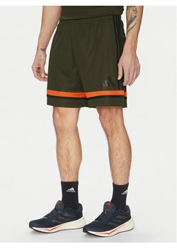 adidas Szorty sportowe Squadra 25 JN7855 Zielony Regular Fit ze sklepu MODIVO w kategorii Spodenki męskie - zdjęcie 182641159