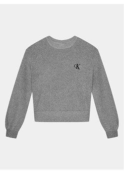 Calvin Klein Jeans Sweter Festive IG0IG02327 Szary Regular Fit ze sklepu MODIVO w kategorii Swetry dziewczęce - zdjęcie 182641269
