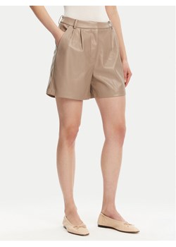 ONLY Szorty z imitacji skóry Saramy 15338008 Beżowy Regular Fit ze sklepu MODIVO w kategorii Szorty - zdjęcie 182643287
