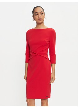 Calvin Klein Sukienka koktajlowa K20K207470 Czerwony Slim Fit ze sklepu MODIVO w kategorii Sukienki - zdjęcie 182643497