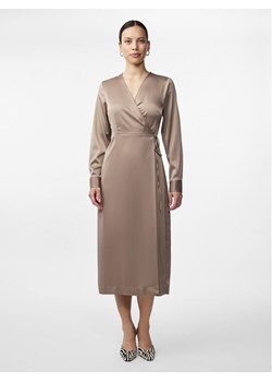 YAS Sukienka codzienna Pella 26030740 Beżowy Regular Fit ze sklepu MODIVO w kategorii Sukienki - zdjęcie 182643677