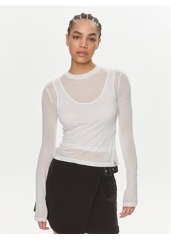 Calvin Klein Jeans Bluzka J20J223323 Biały Slim Fit ze sklepu MODIVO w kategorii Bluzki damskie - zdjęcie 182644229