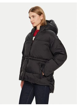 Guess Kurtka zimowa Marika W4BL99 WG0V0 Czarny Regular Fit ze sklepu MODIVO w kategorii Kurtki damskie - zdjęcie 182645085