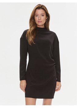 Calvin Klein Sukienka codzienna K20K206110 Czarny Regular Fit ze sklepu MODIVO w kategorii Sukienki - zdjęcie 182645088