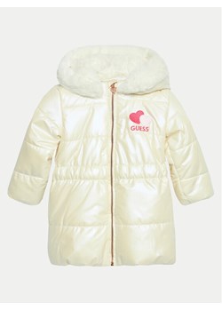 Guess Kurtka zimowa A4BL01 WGJC0 Beżowy Regular Fit ze sklepu MODIVO w kategorii Kombinezony i kurtki - zdjęcie 182645899