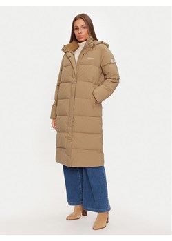 Guess Kurtka puchowa W4BL26 WGII2 Beżowy Regular Fit ze sklepu MODIVO w kategorii Kurtki damskie - zdjęcie 182646299
