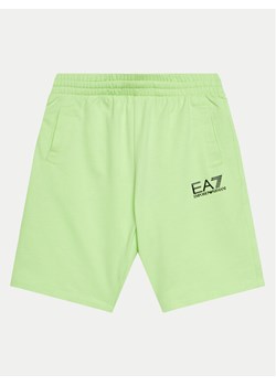 EA7 Emporio Armani Szorty sportowe 8NBS51 BJ05Z 1805 Zielony Regular Fit ze sklepu MODIVO w kategorii Spodenki chłopięce - zdjęcie 182647935
