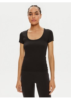 Calvin Klein T-Shirt K20K207191 Czarny Slim Fit ze sklepu MODIVO w kategorii Bluzki damskie - zdjęcie 182648227