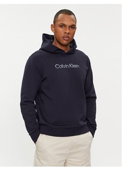 Calvin Klein Bluza Degrade Logo K10K112445 Granatowy Regular Fit ze sklepu MODIVO w kategorii Bluzy męskie - zdjęcie 182648725