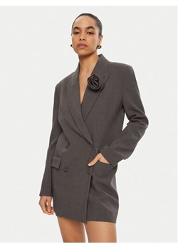 BARDOT Sukienka elegancka 59055DB1 Szary Regular Fit ze sklepu MODIVO w kategorii Sukienki - zdjęcie 182649118