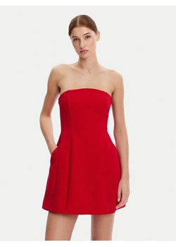 BARDOT Sukienka koktajlowa 59333DB2 Czerwony Regular Fit ze sklepu MODIVO w kategorii Sukienki - zdjęcie 182649509
