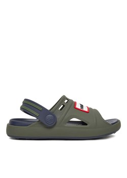 Hunter Klapki P4047539-CH Khaki ze sklepu MODIVO w kategorii Klapki dziecięce - zdjęcie 182650197