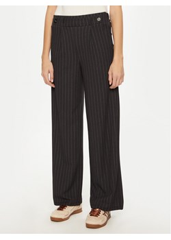 JDY Spodnie materiałowe 15339417 Szary Regular Fit ze sklepu MODIVO w kategorii Spodnie damskie - zdjęcie 182650336