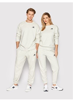 New Balance Bluza Unisex UT21501 Szary Relaxed Fit ze sklepu MODIVO w kategorii Bluzy męskie - zdjęcie 182650708
