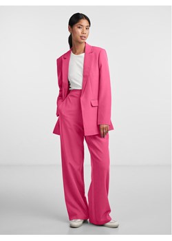 Pieces Spodnie materiałowe Bossy 17140744 Różowy Loose Fit ze sklepu MODIVO w kategorii Spodnie damskie - zdjęcie 182651337