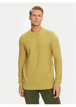 Mustang Sweter Elliot 1015472 Żółty Regular Fit ze sklepu MODIVO w kategorii Swetry męskie - zdjęcie 182651647