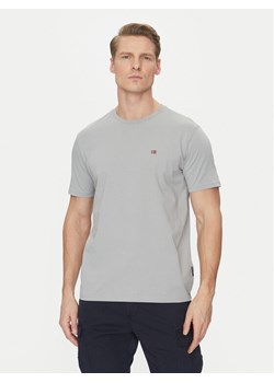 Napapijri T-Shirt Salis NP0A4H8D Szary Regular Fit ze sklepu MODIVO w kategorii T-shirty męskie - zdjęcie 182652006